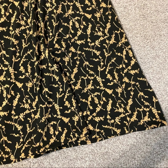 NWOT Nine West Black Floral Print Skirt M - Picture 12 of 13